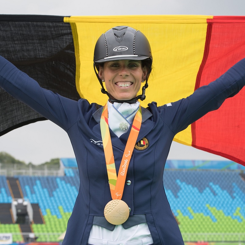 Michèle George, cavalière handisport belge de dressage