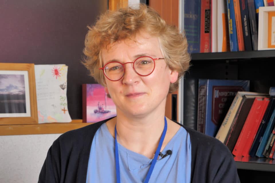 Portrait de la Professeure Marie-Cécile Nassogne, coordinatrice du projet médical de recherche CAP48 sur l'autisme